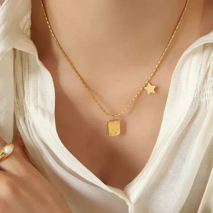 Lumino Buzz Necklace