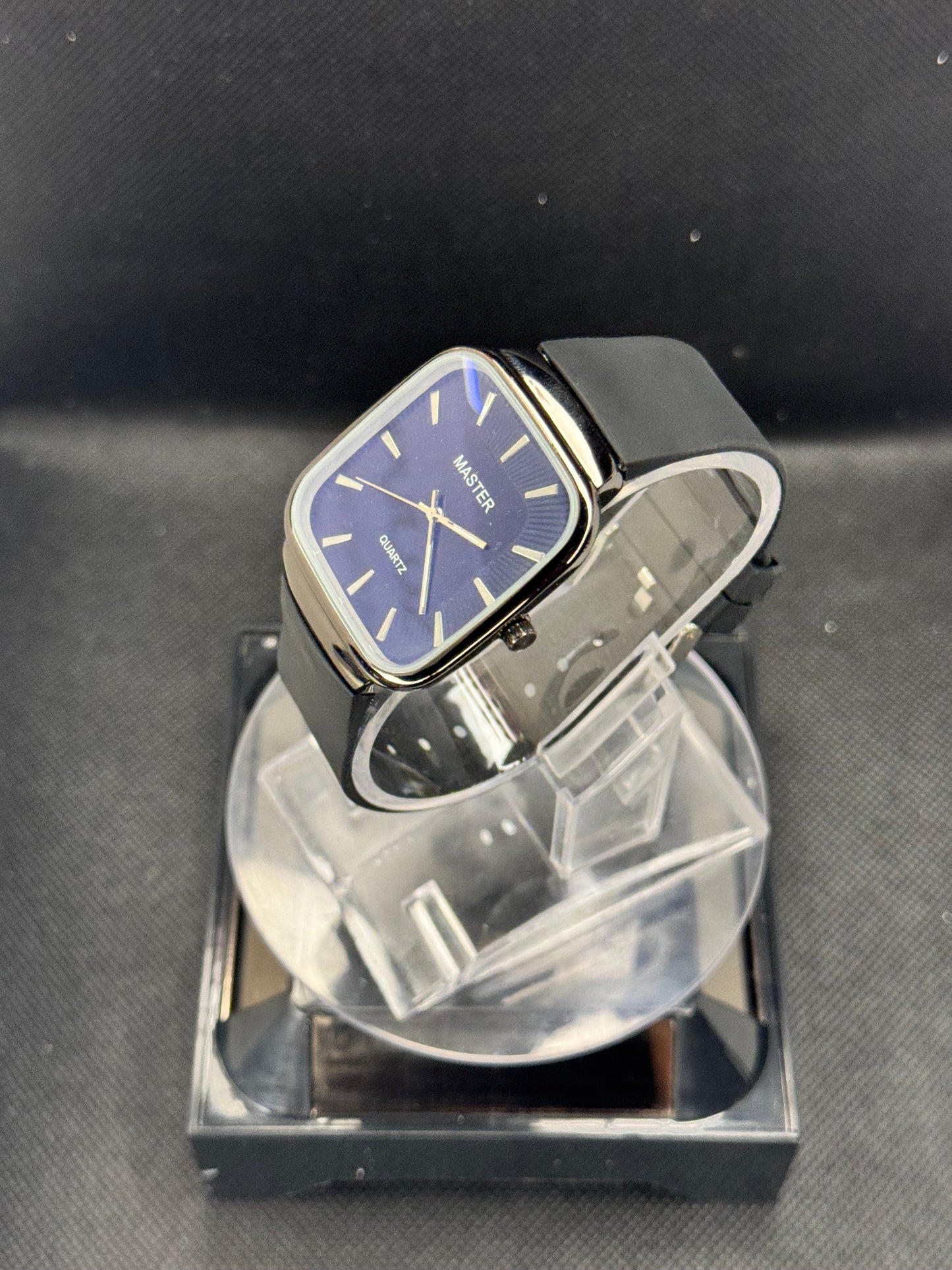 Hight Quality Watch Free Delivery Limited Time offer